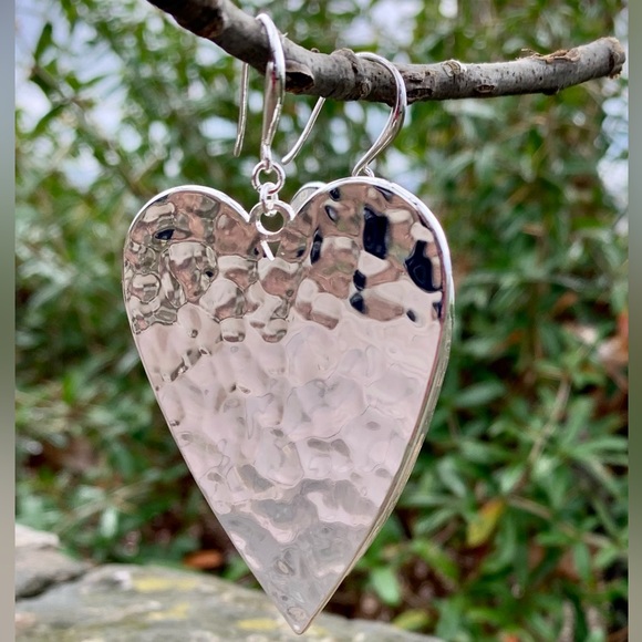 NEW Robert Lee Morris Large Heart Drop Earrings - Picture 3 of 3